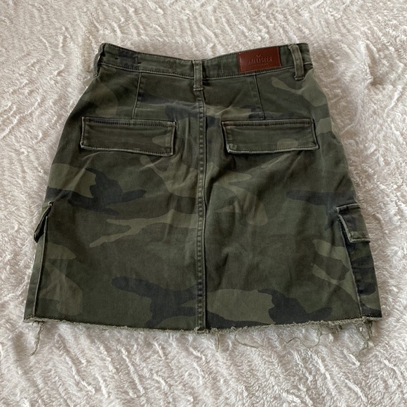 Hollister Ultra High Rise Skirt - Picture 2 of 3